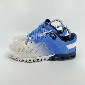 On Cloudflow Womens Sz 8 Shoes Blue White Running Walking Athletic Sneaker Gym